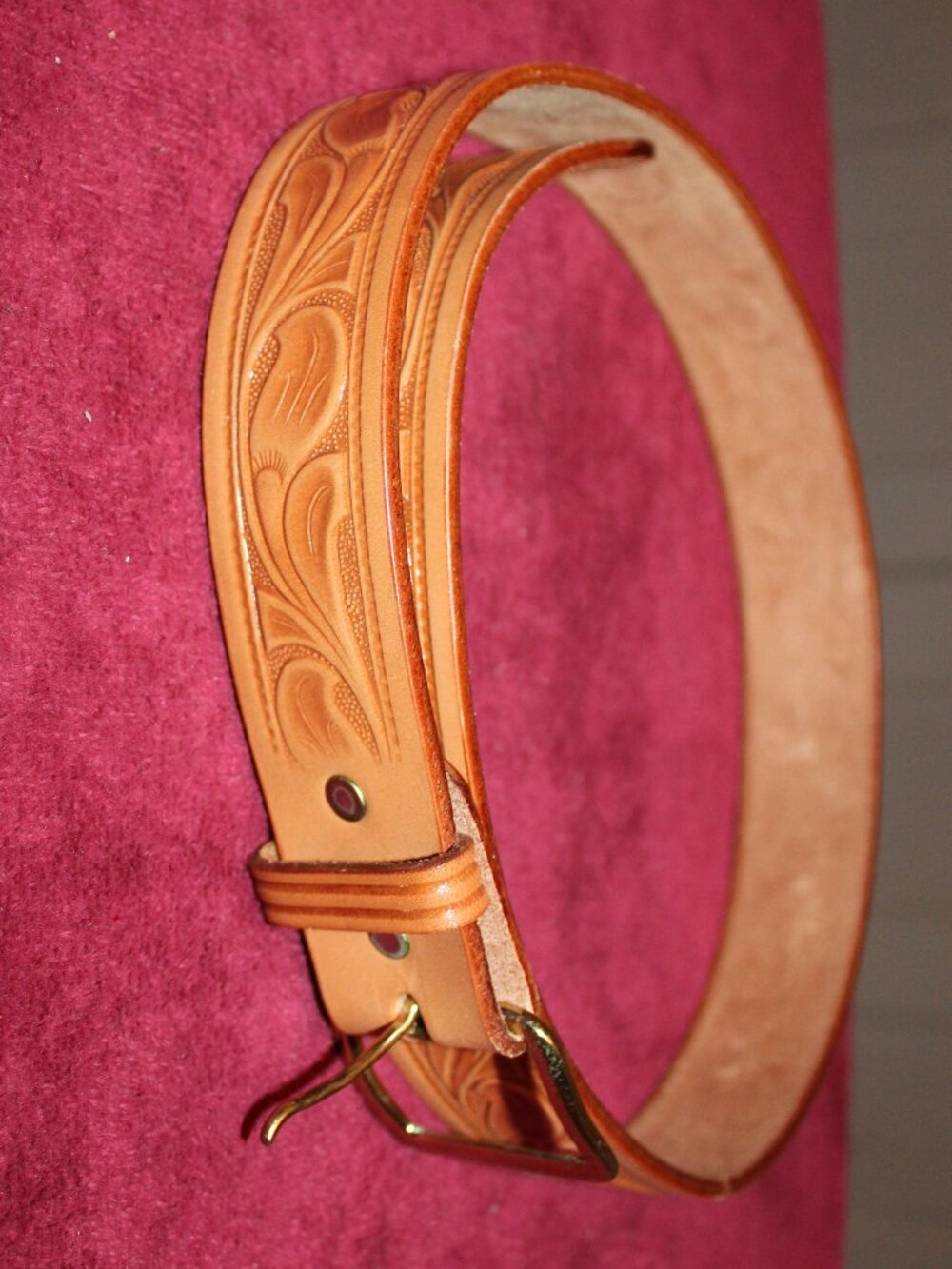 Vintage Looper hand-tooled leather Western belt Size 34